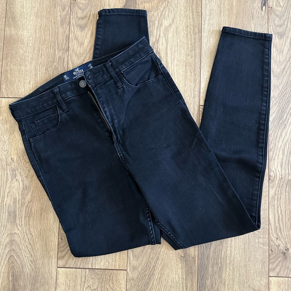 Women’s Hollister Black Skinny Jeans